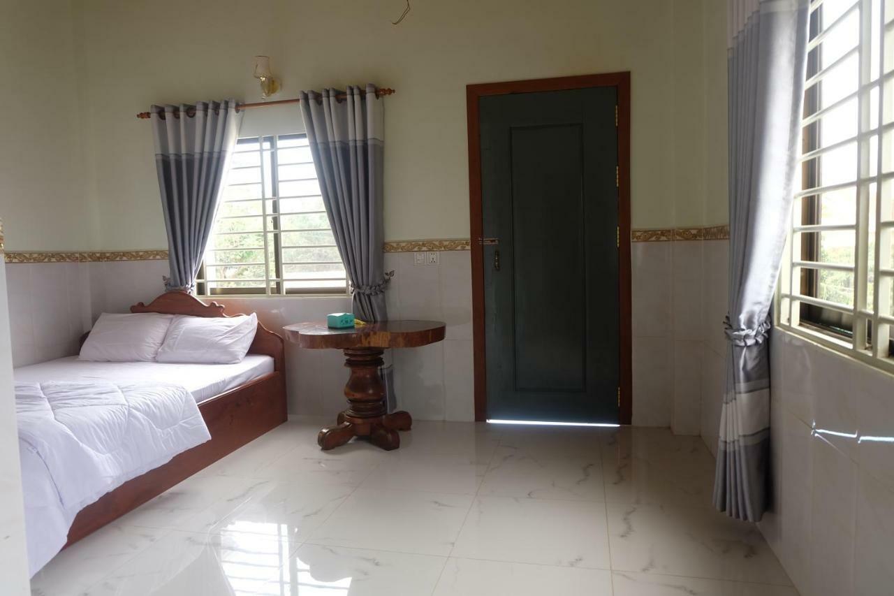 Mondulkiri Holiday Homestay Сен Монуром Екстериор снимка